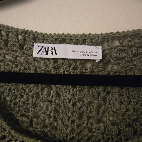 ZARA limited edition cropped green crochet knit sweater - Picture 2 of 4